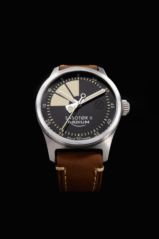 Sabotør II - 41mm Brushed Steel