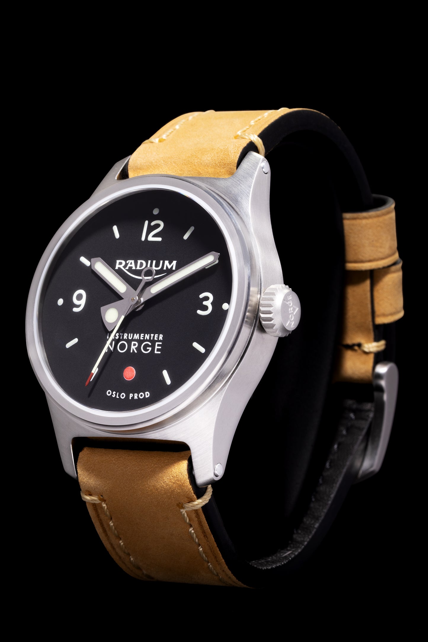 Radium Navigator II 42mm in Brushed Steel