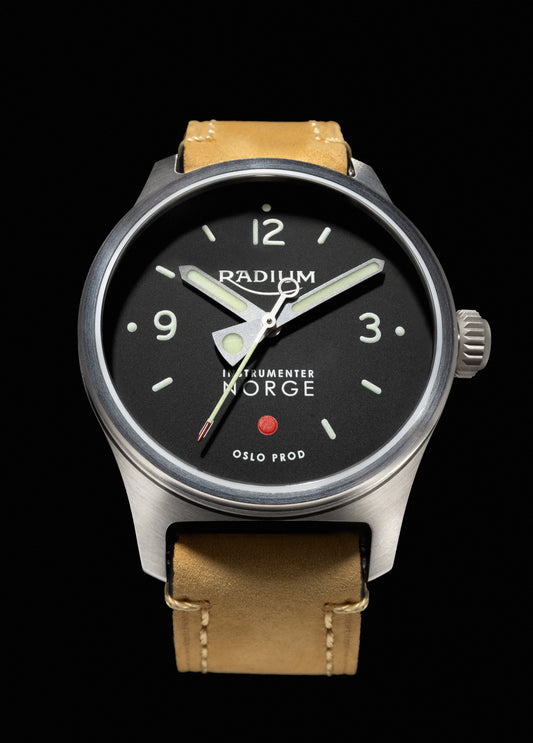 Radium Navigator II 42mm in Brushed Steel